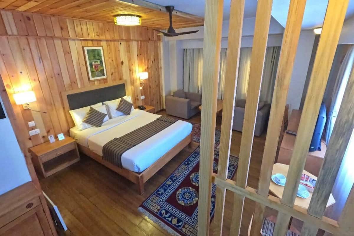 Memory-foam beds, minibar, in-room safe, desk
