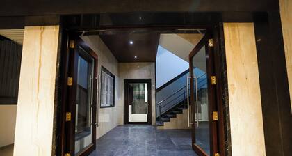 Hotel Lakshmi Towers