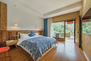 Comfort Room, Courtyard View - Hualu Yuejian Parent Child Homestay (Hangzhou)