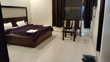 Habitación estándar | Wifi gratis y ropa de cama