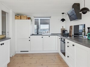 Fridge, dishwasher, cookware/dishes/utensils