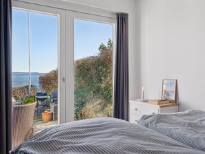 2 bedrooms, Internet