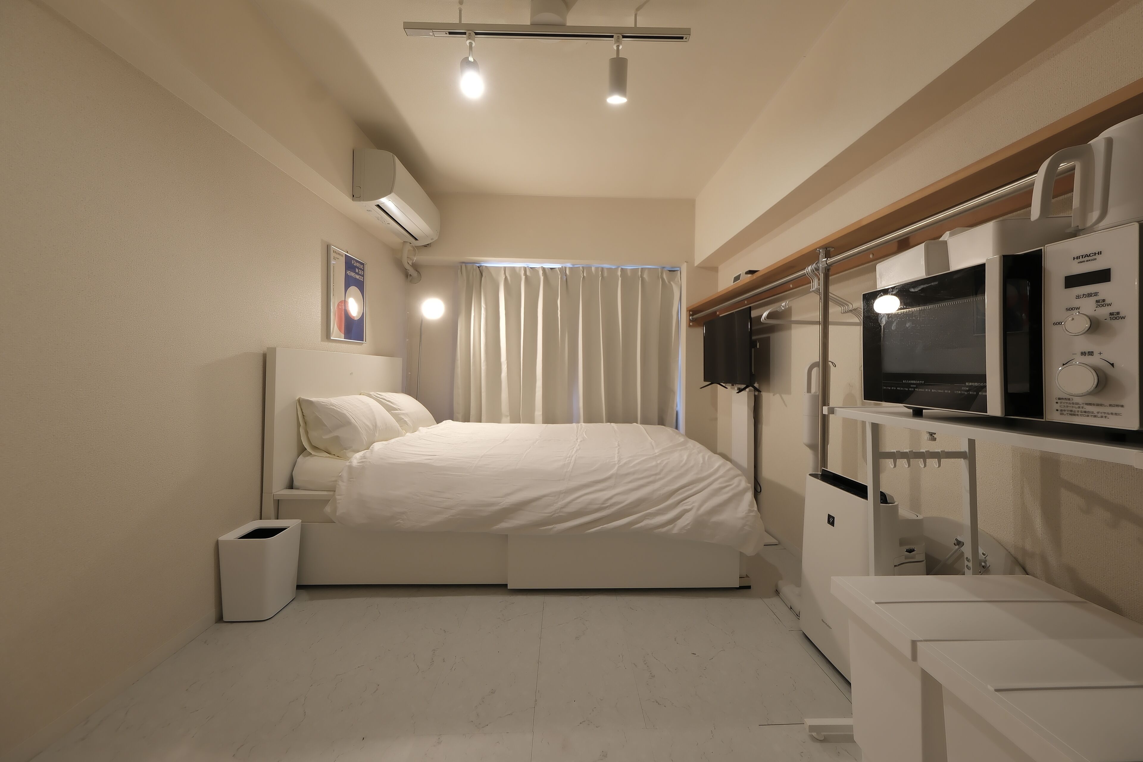 1 bedroom, desk, iron/ironing board, WiFi