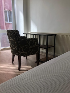 3 bedrooms, iron/ironing board, Internet, bed sheets