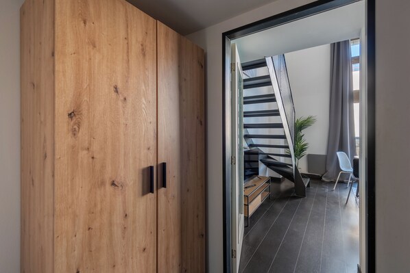 Classic Apartment, Balcony, City View | Wardrobe