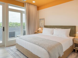 2 bedrooms, travel crib, free WiFi, bed sheets