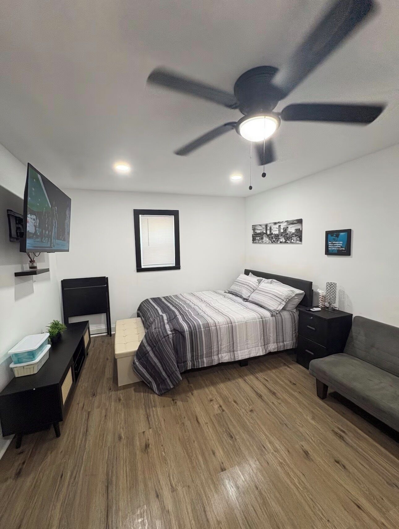 1 bedroom, iron/ironing board, WiFi (free), bed sheets