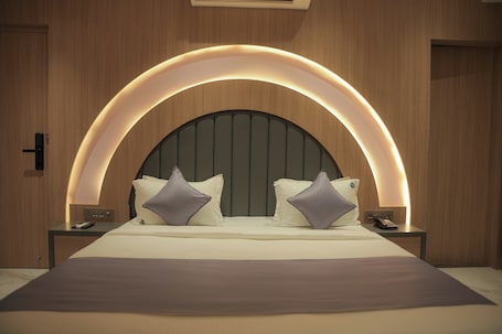 1 habitación, ropa de cama de alta calidad y escritorio