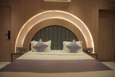 Sudarshan Palace By Spree