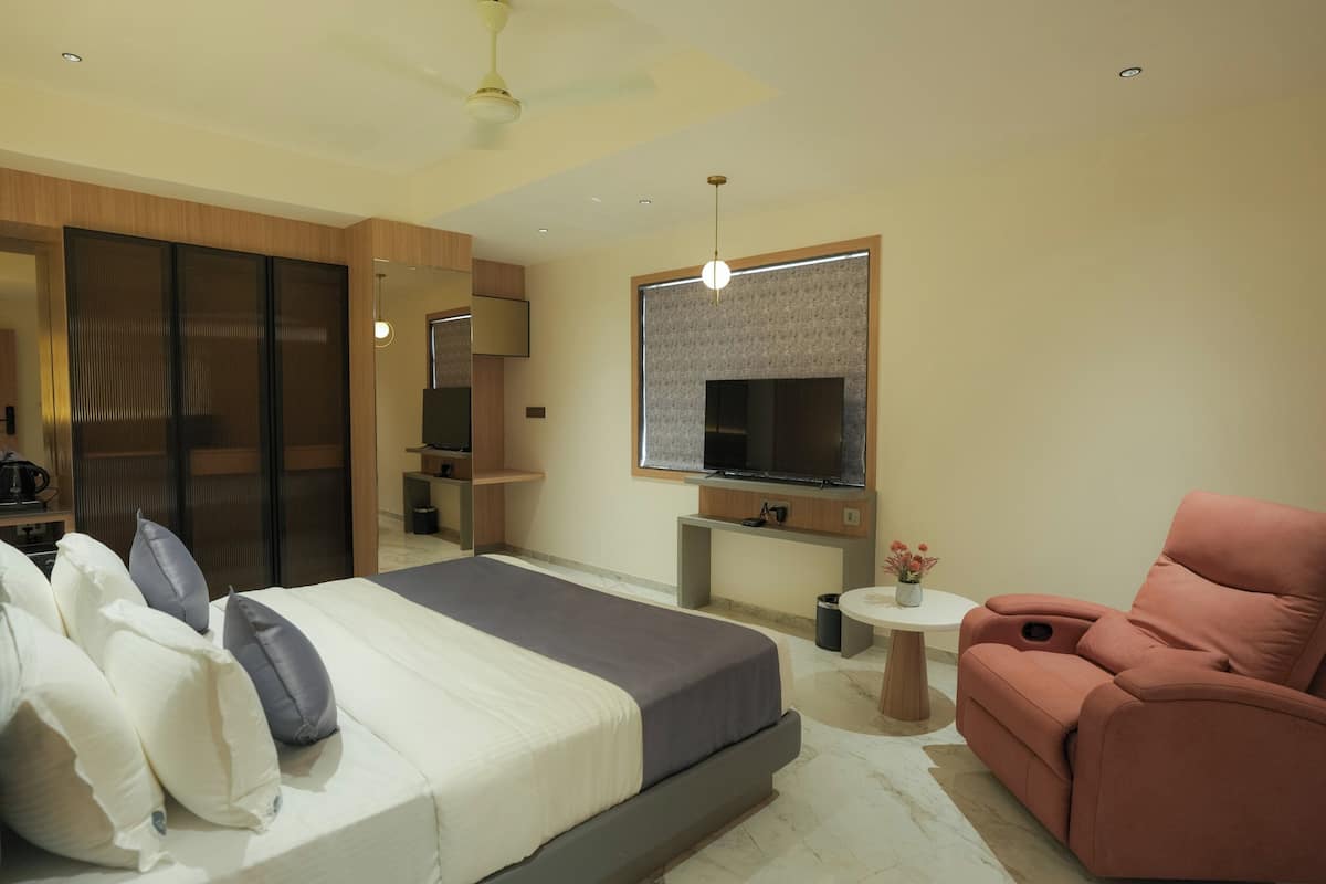 1 habitación, ropa de cama de alta calidad y escritorio