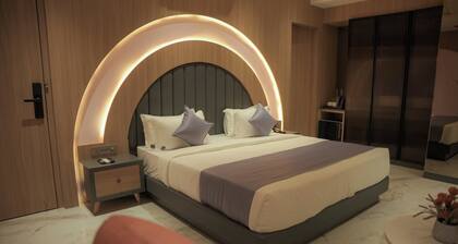 Sudarshan Palace By Spree