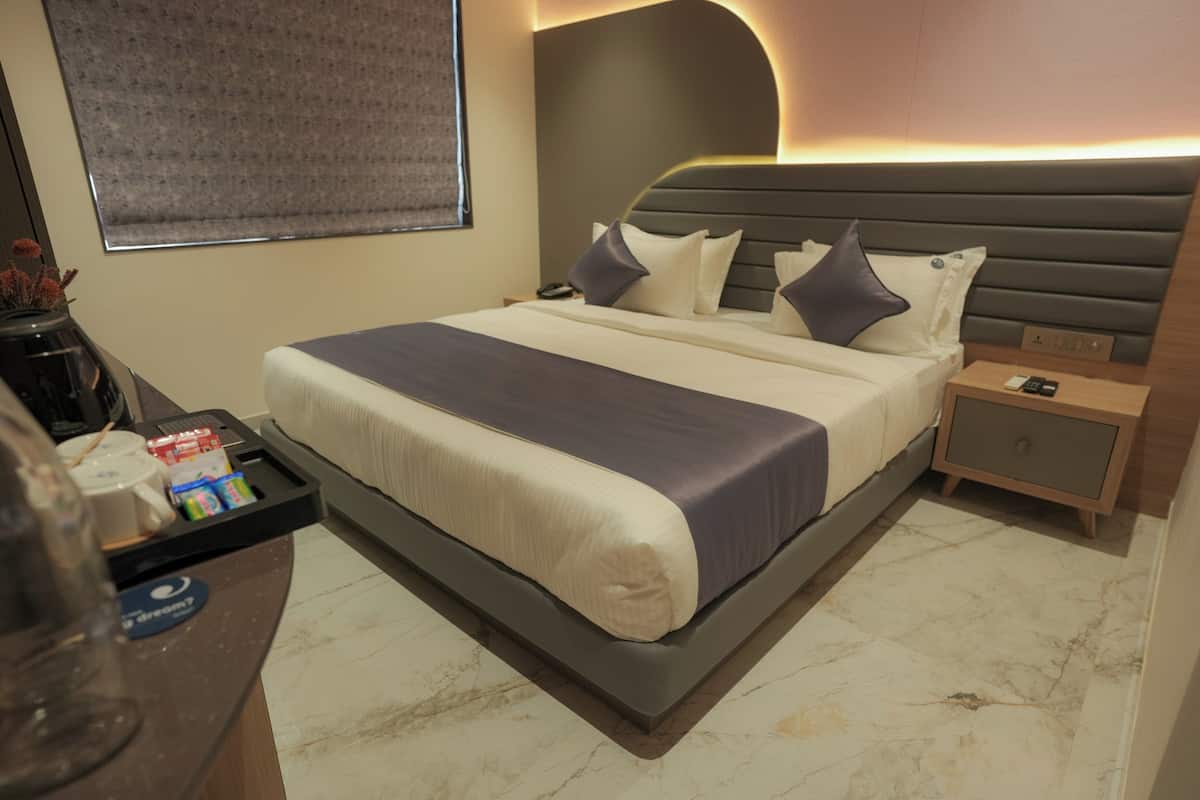 1 habitación, ropa de cama de alta calidad y escritorio