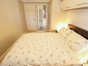 3 bedrooms, individually decorated, individually furnished, free WiFi - Witham View (Lincoln)