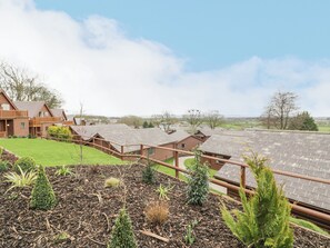 Property grounds - Classic Lodge 15 (Rhyl)