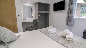 1 habitación, decoración personalizada y muebles diferentes