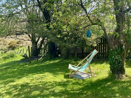 Cottage | Property grounds