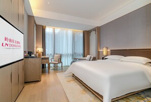 Superior Double Room | Desk, laptop workspace, free WiFi
