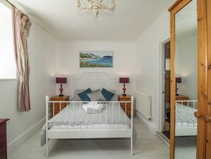 2 soverom, individuelt dekorert og individuelt innredet