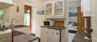 The Coach House Apartment