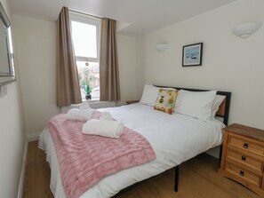 2 bedrooms, individually decorated, individually furnished, free WiFi - Dolly Dream (Weymouth)