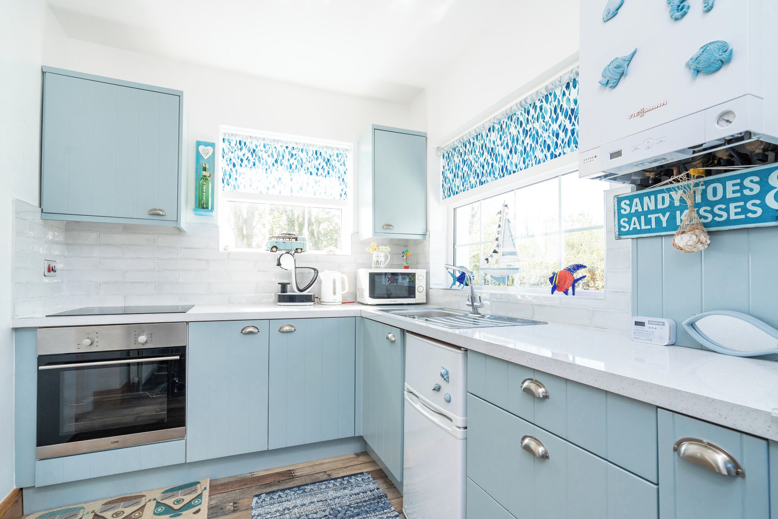 식기 세척기, 전기 주전자, 토스터, 조리 도구/접시/주방 기구