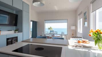 Fridge, dishwasher, electric kettle, toaster