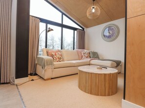 Living area - Encil Gyfrinfa (Pwllheli)