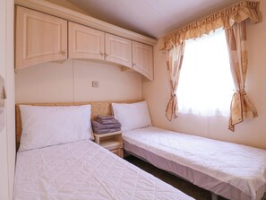 2 bedrooms, individually decorated, individually furnished, free WiFi