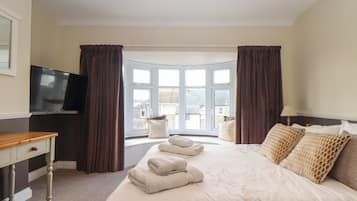 3 bedrooms, individually decorated, individually furnished, free WiFi