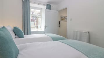 2 bedrooms, individually decorated, individually furnished, free WiFi