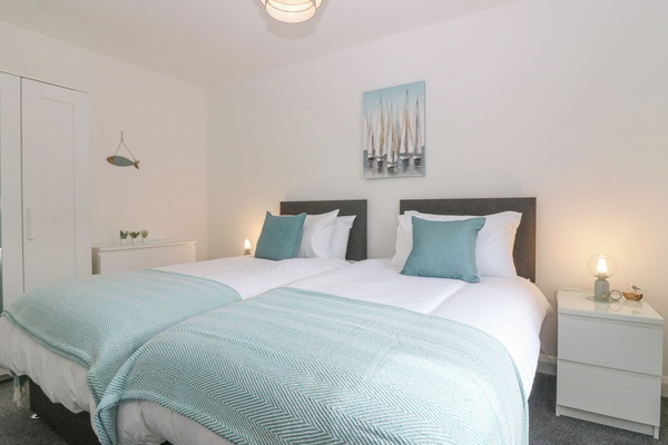 2 bedrooms, individually decorated, individually furnished, free WiFi