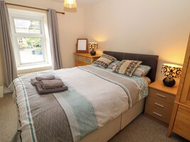 4 habitaciones, decoración personalizada y muebles diferentes 