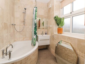 Shower - Homestead (High Peak)