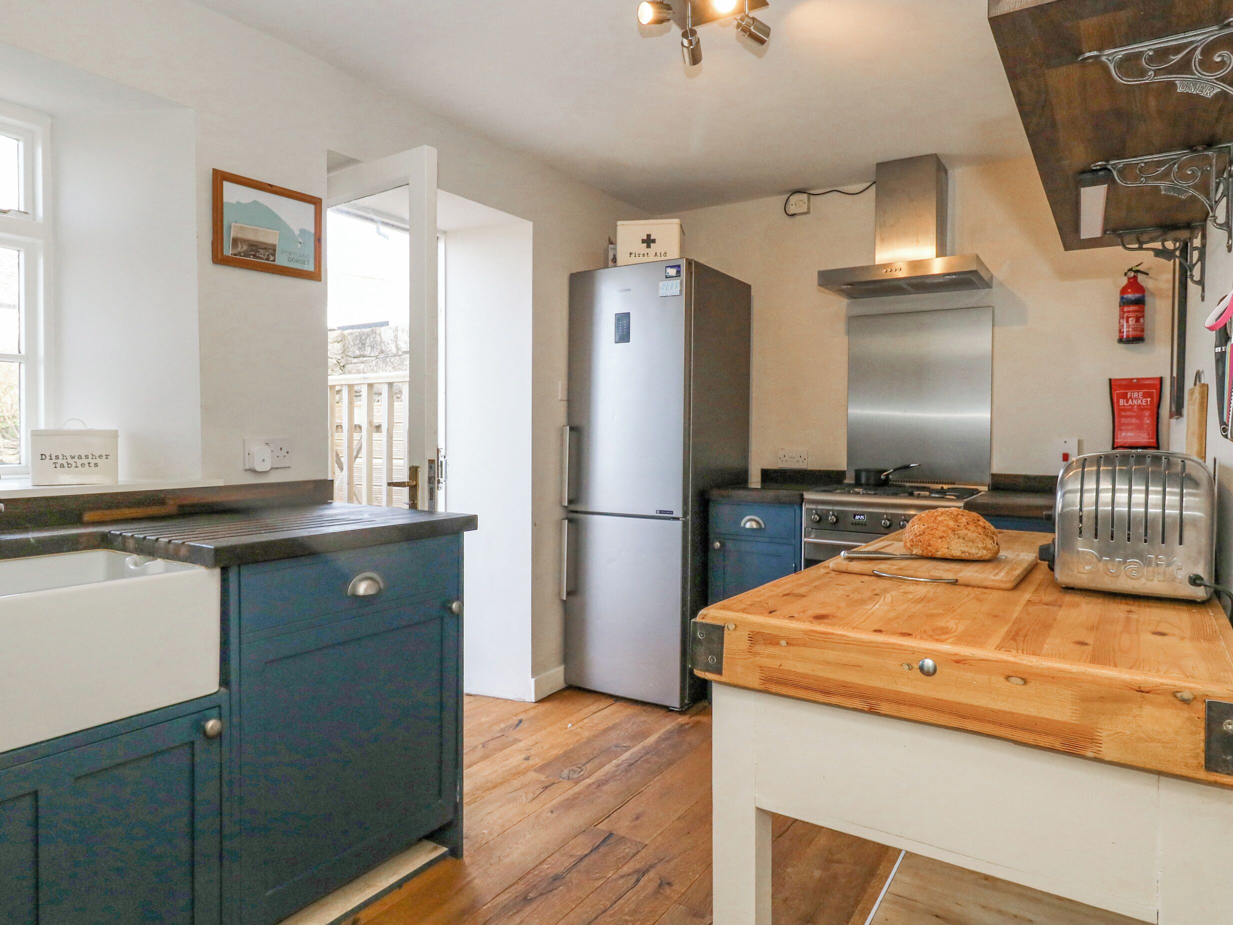 Fridge, dishwasher, electric kettle, toaster