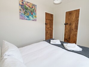 2 soverom, individuelt dekorert og individuelt innredet
