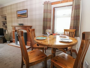 Dining - The Cottage (Kirriemuir)