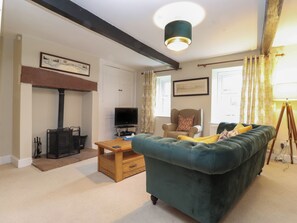 Living area - Ash Tree Cottage (Brampton)
