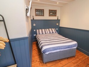 2 habitaciones, decoración personalizada y muebles diferentes 