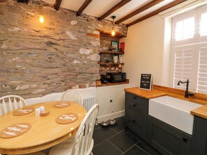 Dining - The Nook (Brixham)