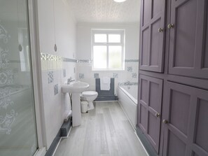 Shower - Tan Y Fron (Dyffryn Ardudwy)
