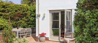 Questant Lodge