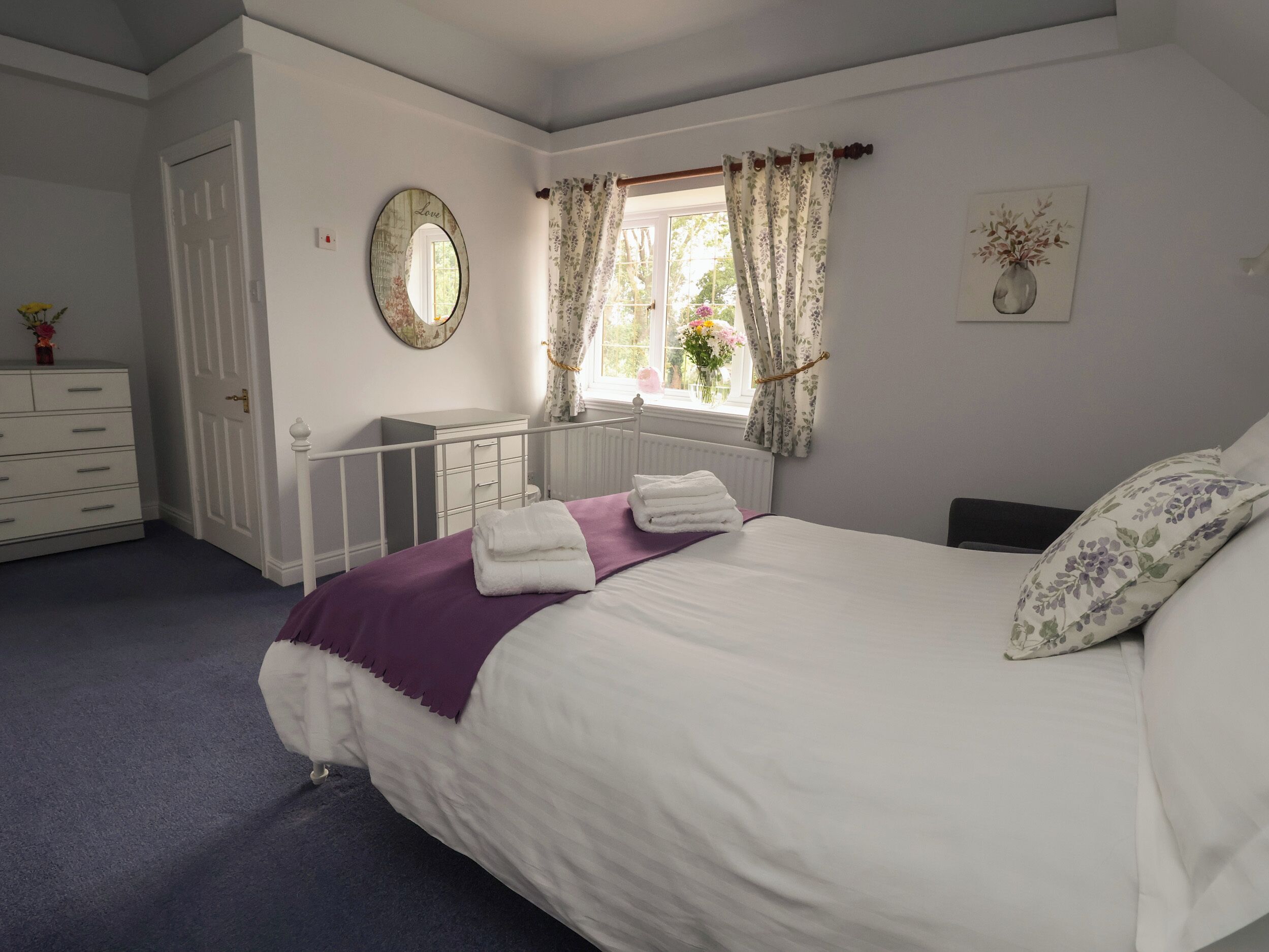 3 bedrooms, individually decorated, individually furnished, free WiFi