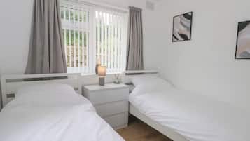 2 bedrooms, individually decorated, individually furnished, free WiFi