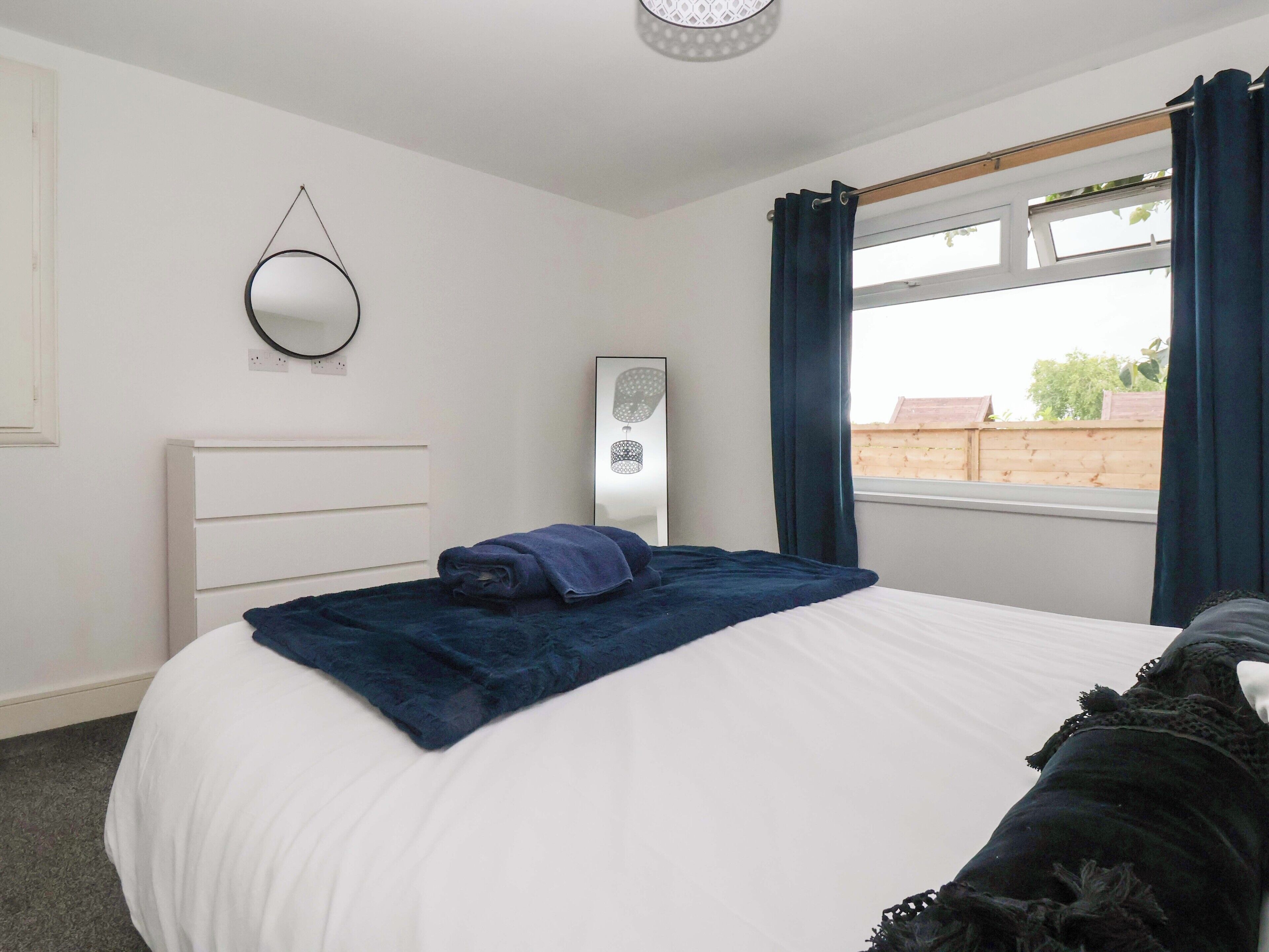 3 bedrooms, individually decorated, individually furnished, free WiFi