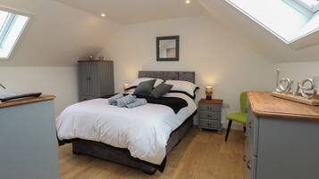 1 bedroom, individually decorated, individually furnished, free WiFi