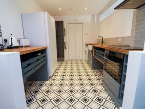 Cottage | Interior - Poplar Farm Studio (Chester)