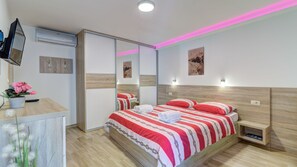 4 Schlafzimmer, Bügeleisen/Bügelbrett, kostenloses WLAN, Bettwäsche