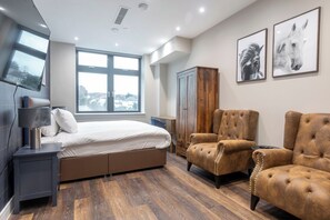 3 間睡房、熨斗/熨衫板、可攜式嬰兒床、Wi-Fi