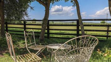Cottage | Property grounds