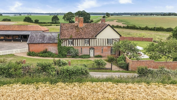 Knights Farm - Essex